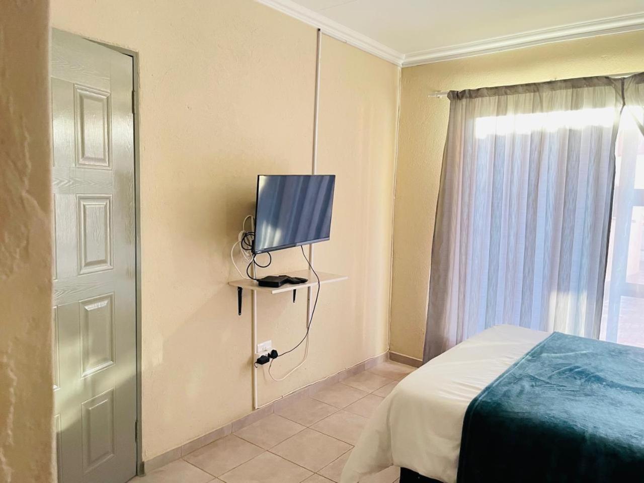 Druza'S Guest House Rustenburg Luaran gambar